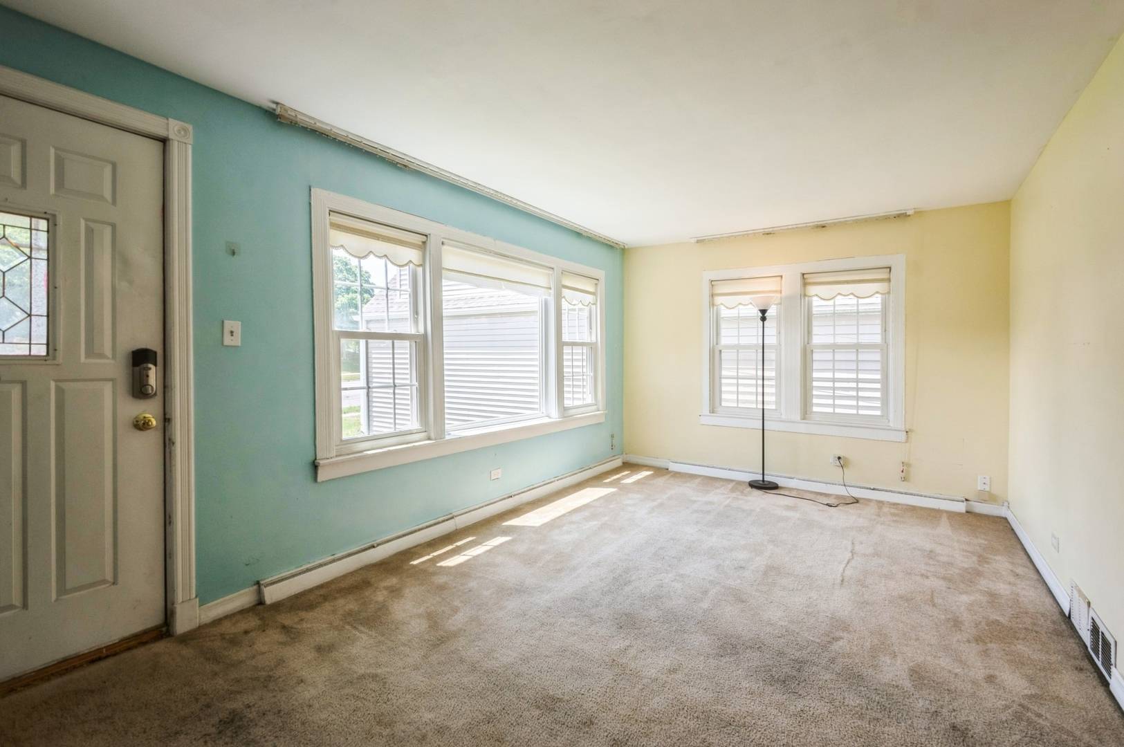 Harwood Heights, IL 60706,6450 W Montrose Avenue