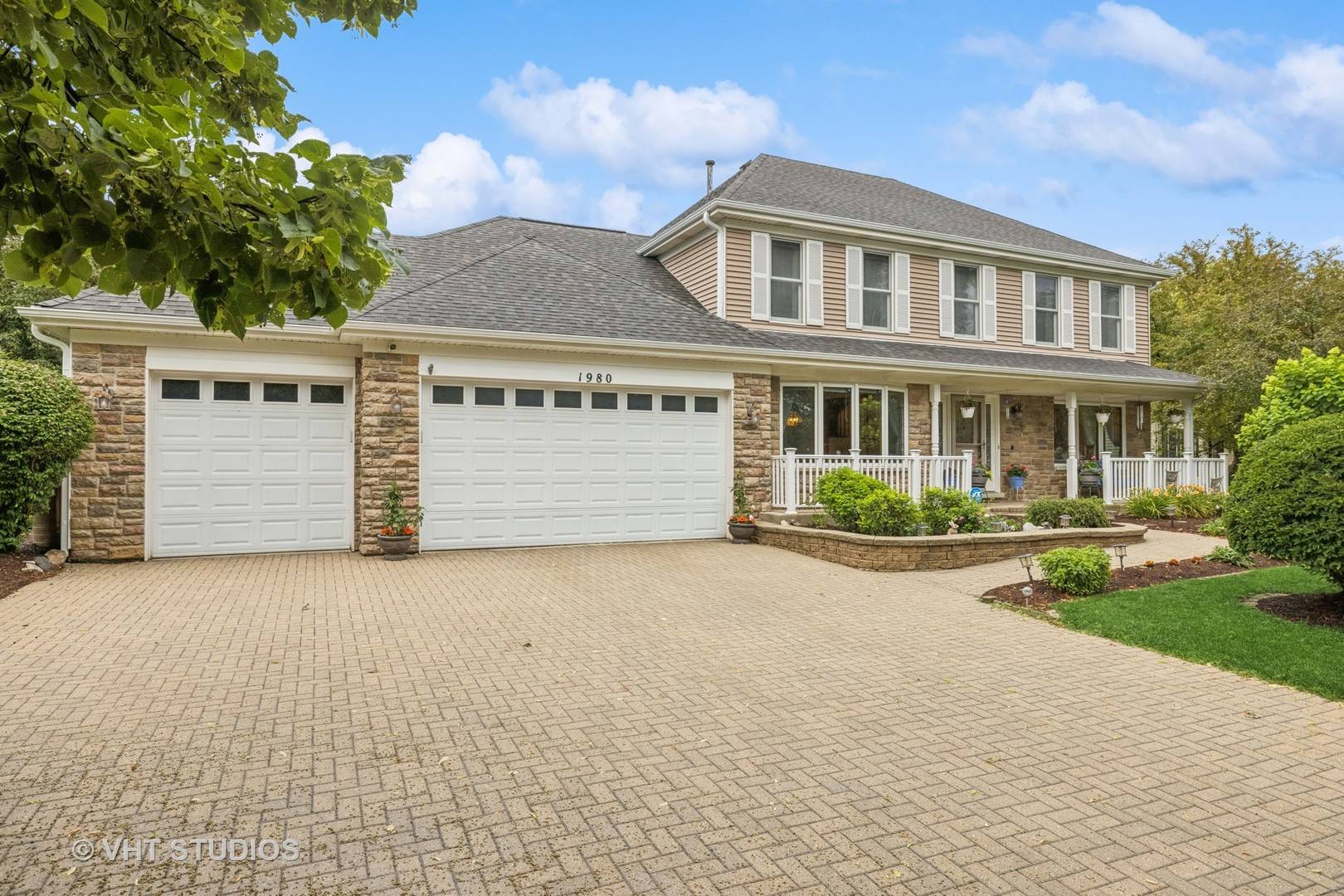 Algonquin, IL 60102,1980 Peach Tree Lane