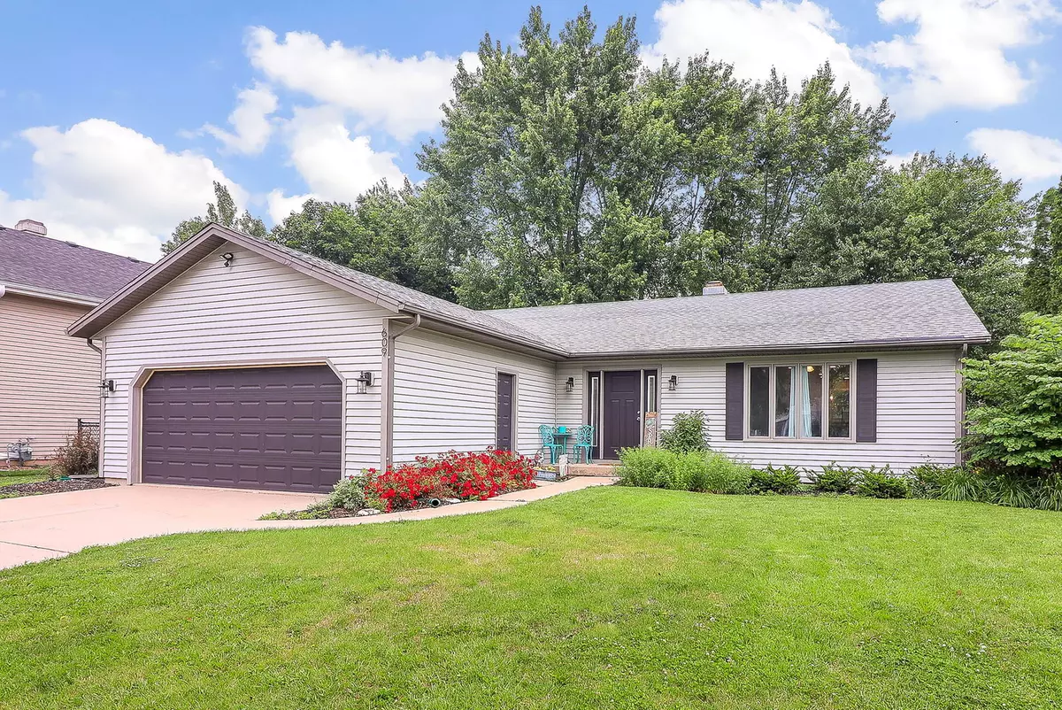 Elgin, IL 60123,609 N Lyle Avenue