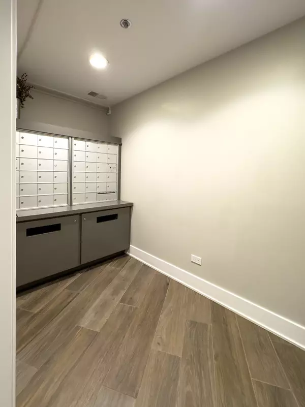 Northbrook, IL 60062,1175 Lake Cook Road #505