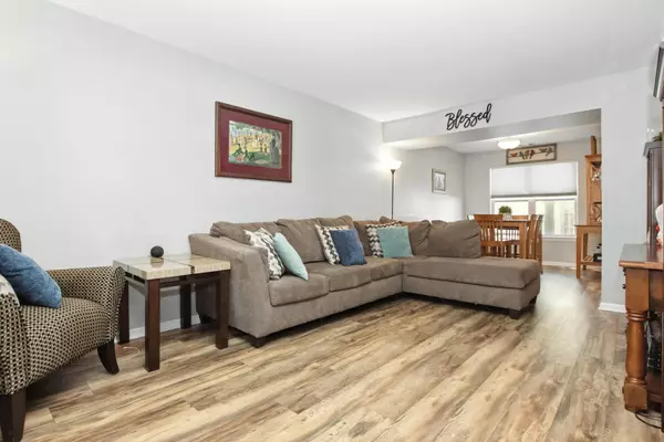 Mundelein, IL 60060,1205 Regent Drive
