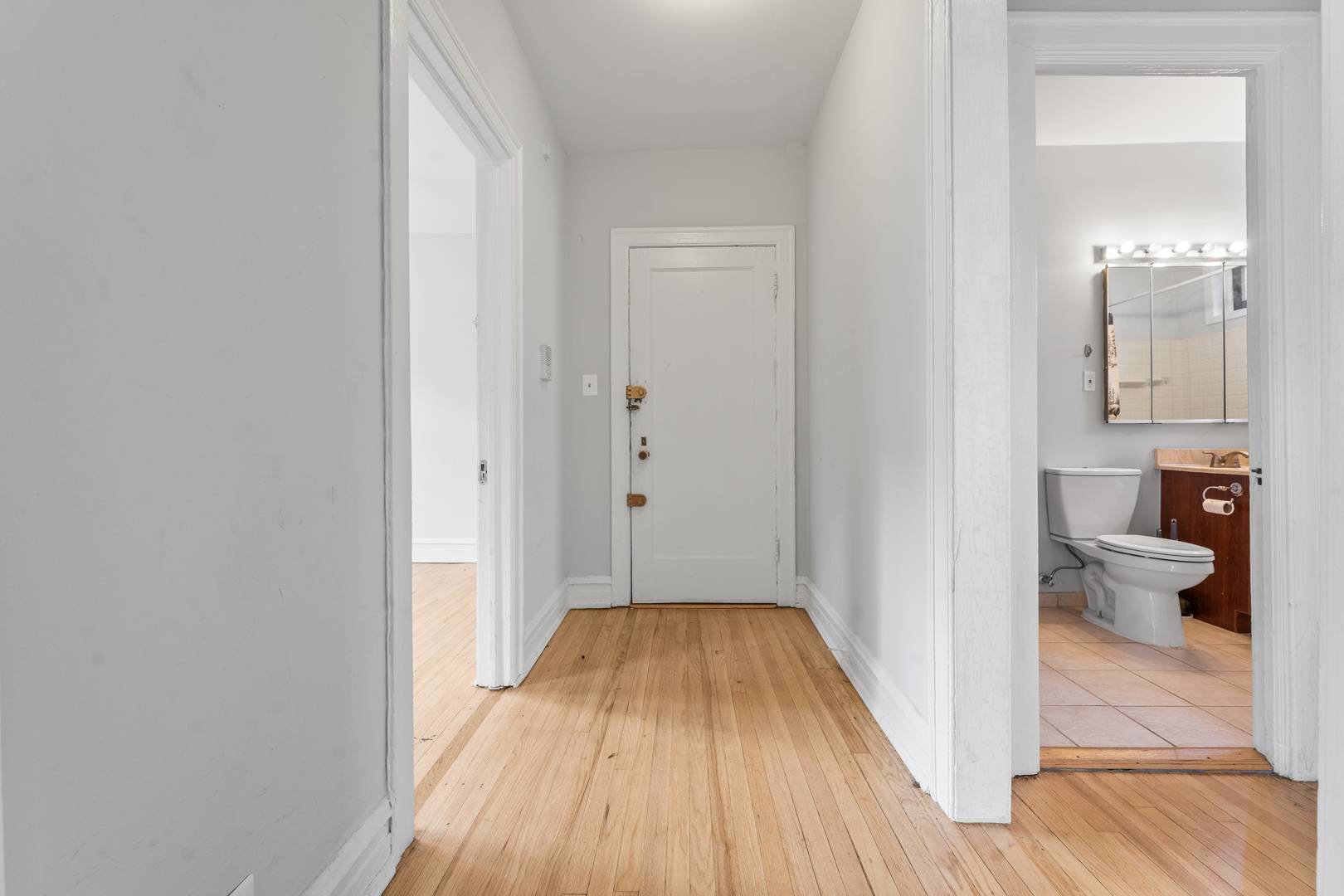 Chicago, IL 60615,5455 S Ingleside Avenue #3E