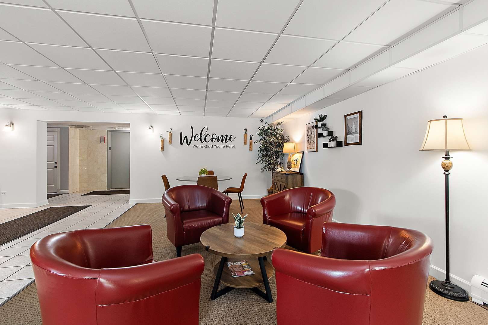 Wheaton, IL 60189,1000 S LORRAINE Road #110