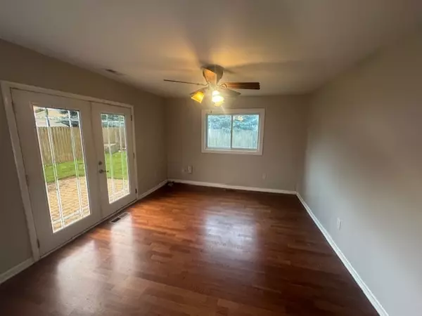 Montgomery, IL 60538,5 Denham Drive