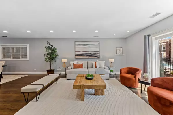 Chicago, IL 60622,1636 W Huron Street