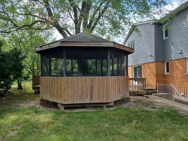 Olympia Fields, IL 60461,56 Graymoor Lane
