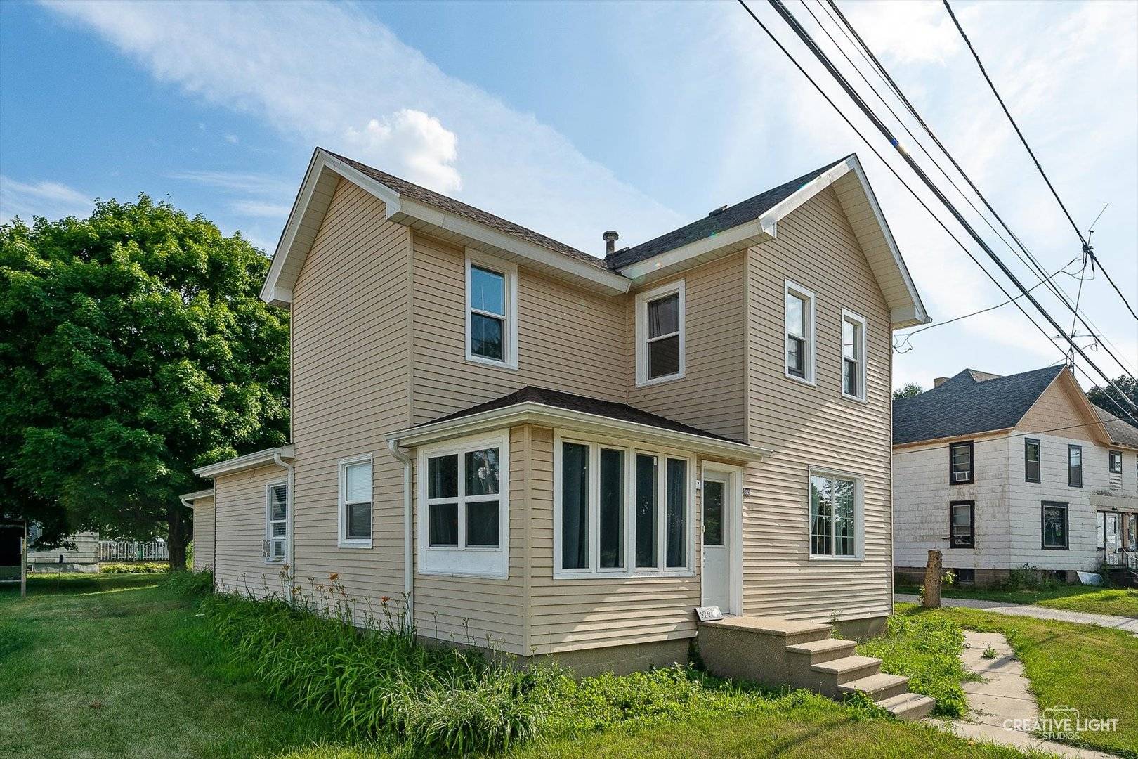 529 W Lincoln Avenue, Hinckley, IL 60520
