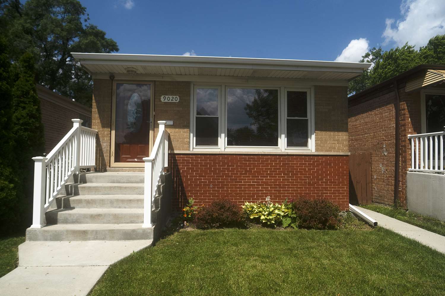 9020 S Wallace Street, Chicago, IL 60620