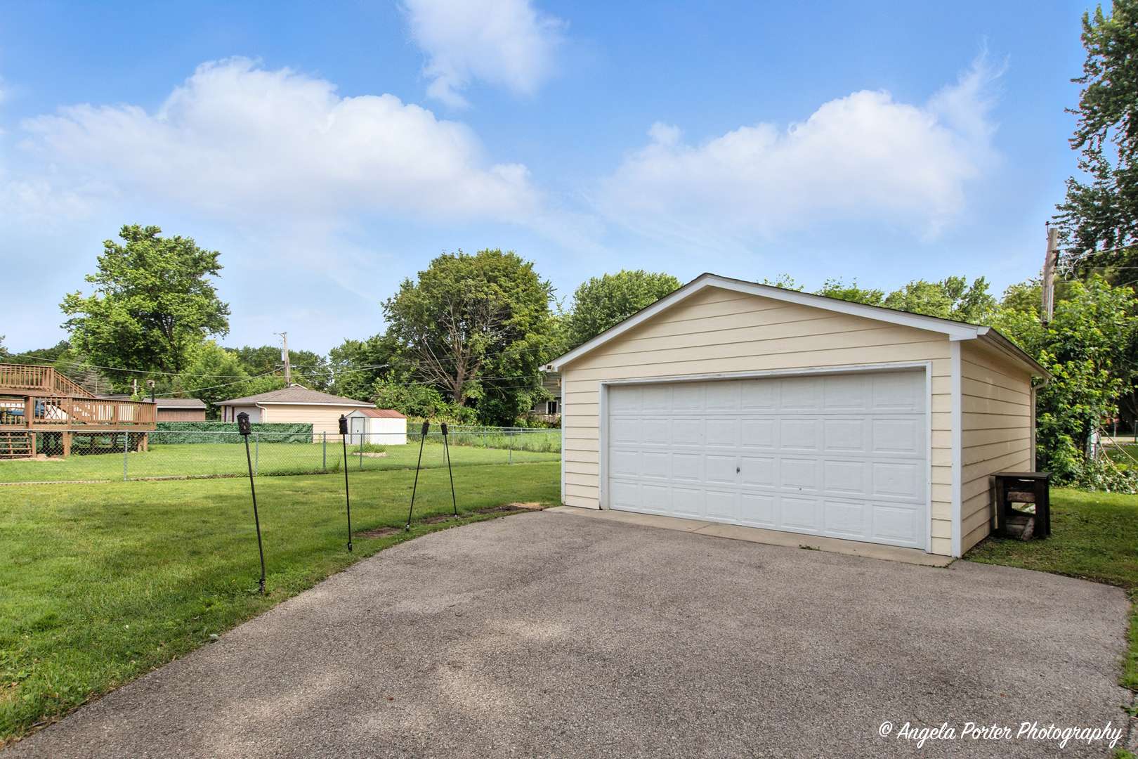 Mchenry, IL 60050,4420 Clearview Drive
