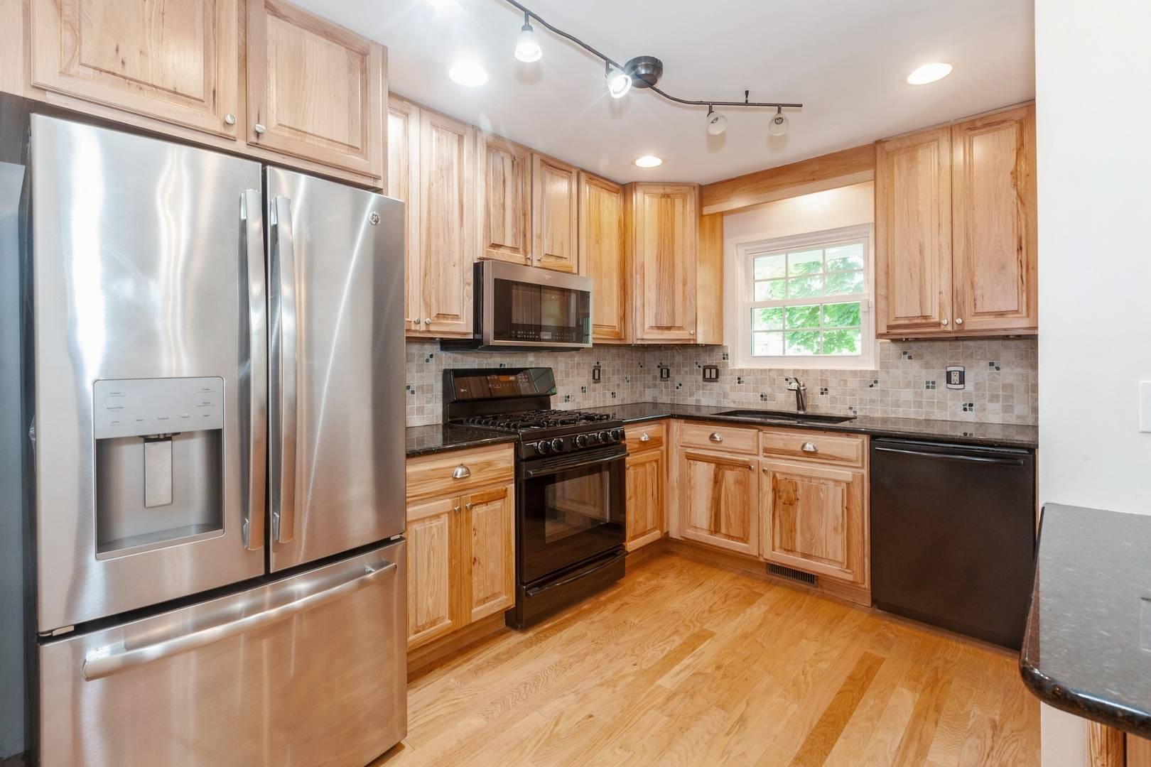 Oswego, IL 60543,28 Primrose Lane