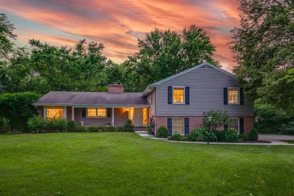 Lake Forest, IL 60045,560 Golf Lane