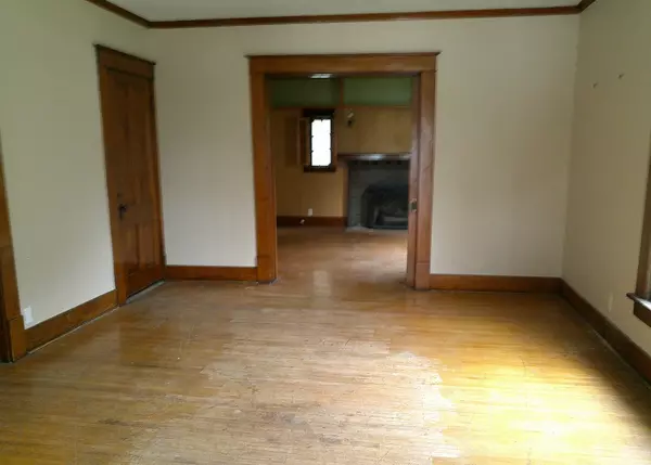 Fairmount, IL 61841,208 E State Street