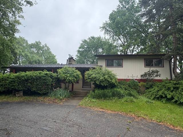 617 S Busse Road, Mount Prospect, IL 60056