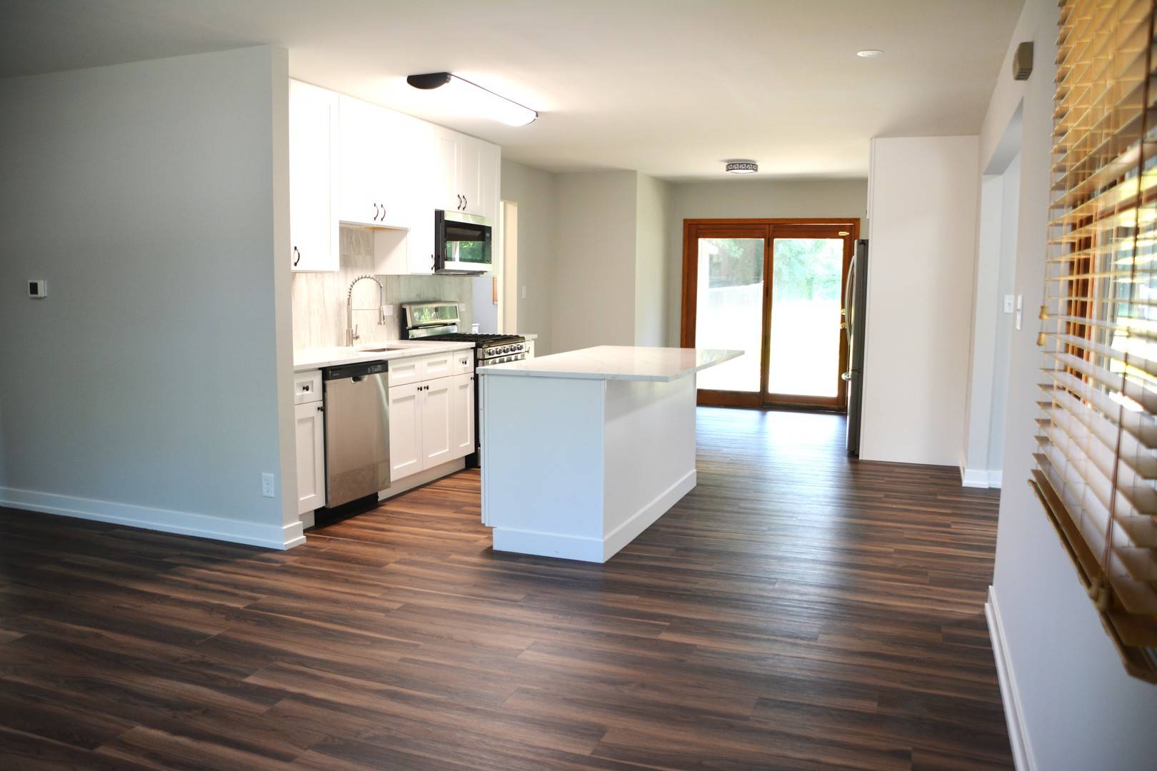 Cary, IL 60013,2811 Limerick Drive