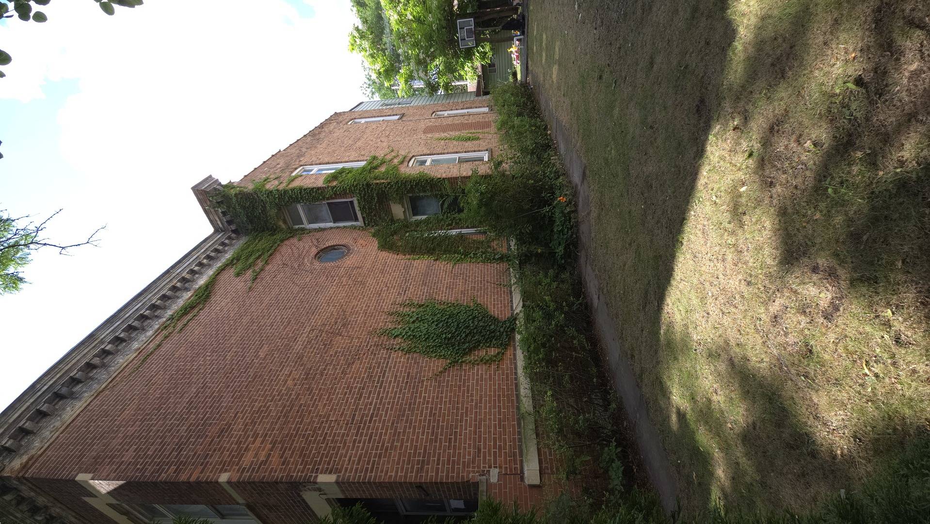 Chicago, IL 60607,1312 W Lexington Street
