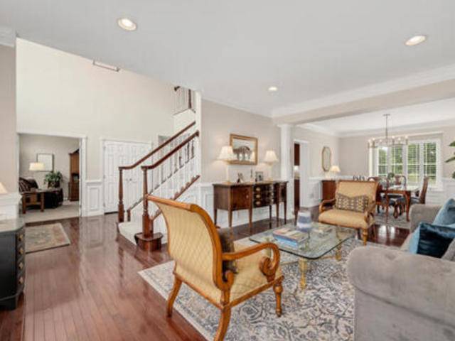 South Barrington, IL 60010,9 Olympic Drive
