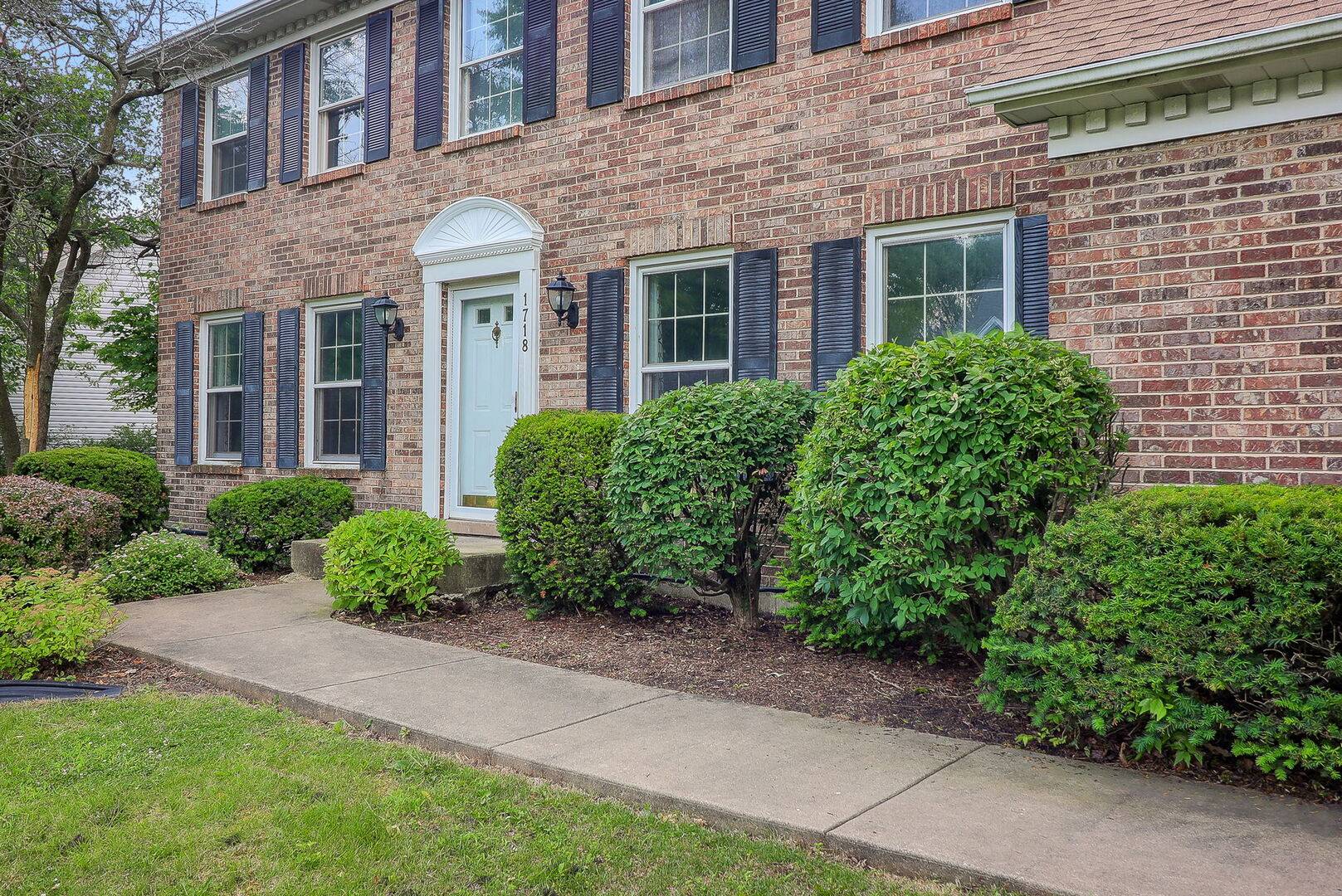 Naperville, IL 60565,1718 BELOIT Drive