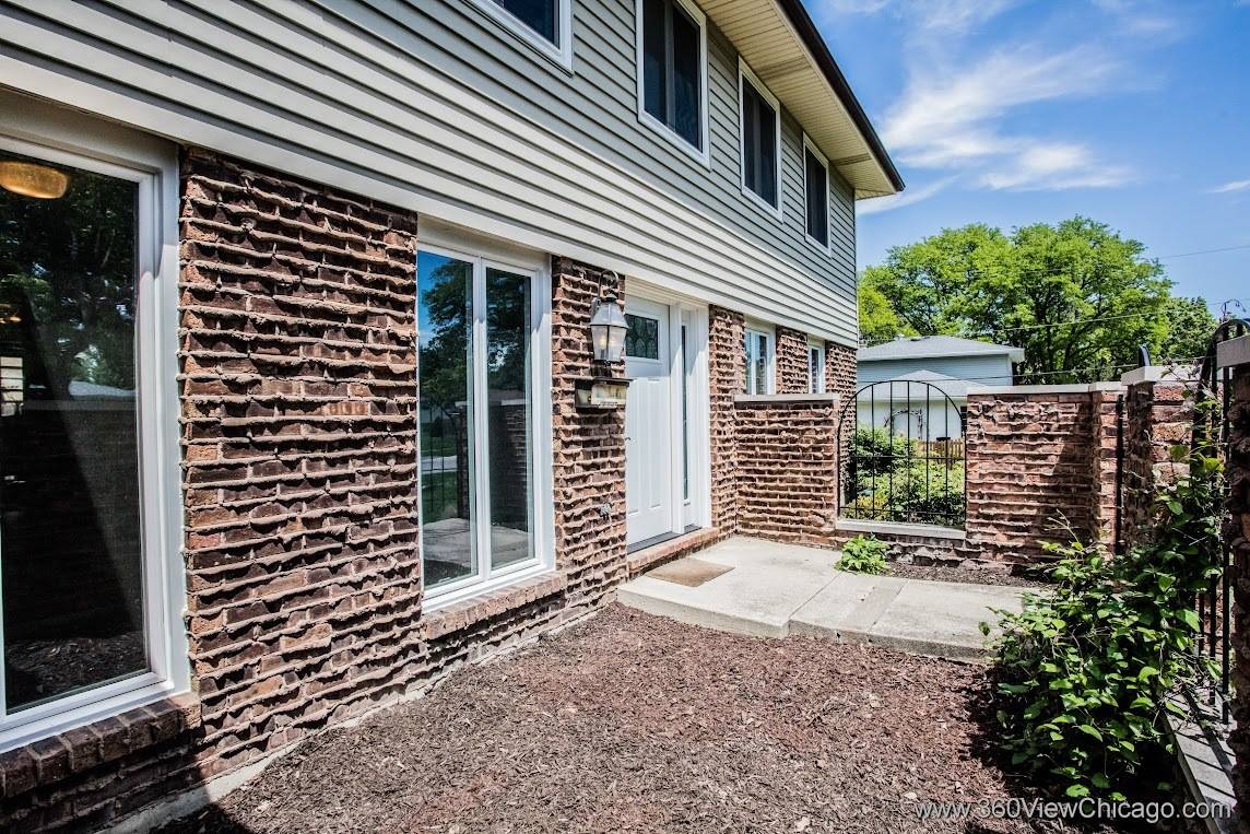 Downers Grove, IL 60516,824 62nd Street