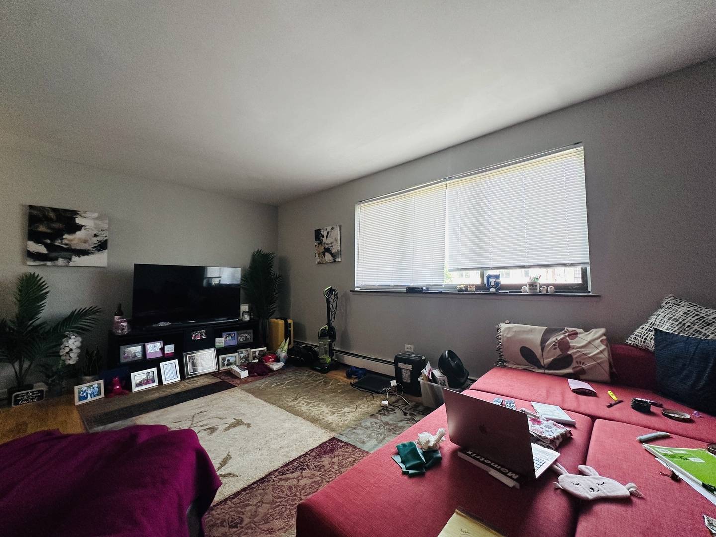 Chicago, IL 60657,Address not disclosed