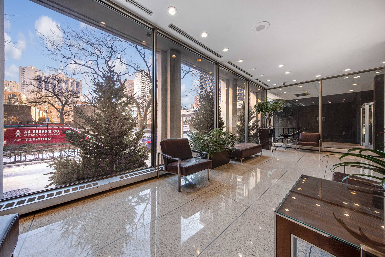 Chicago, IL 60610,1455 N Sandburg Terrace #1206B