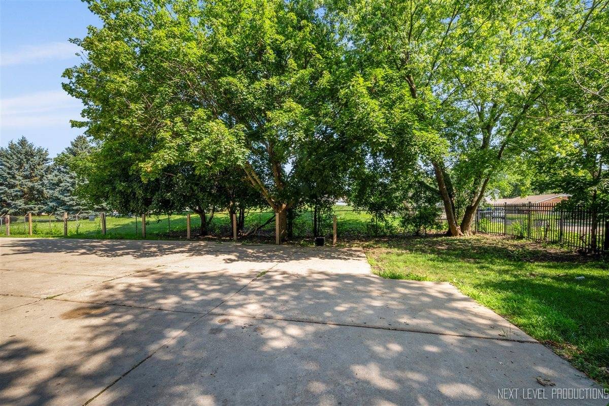 Bolingbrook, IL 60440,300 Wildrose Court