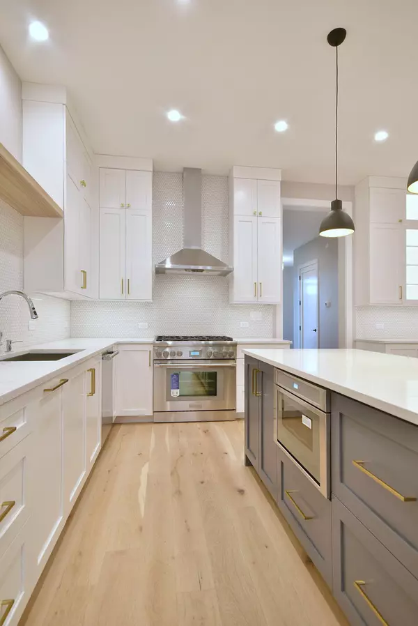 Elmhurst, IL 60126,254 N Addison Avenue