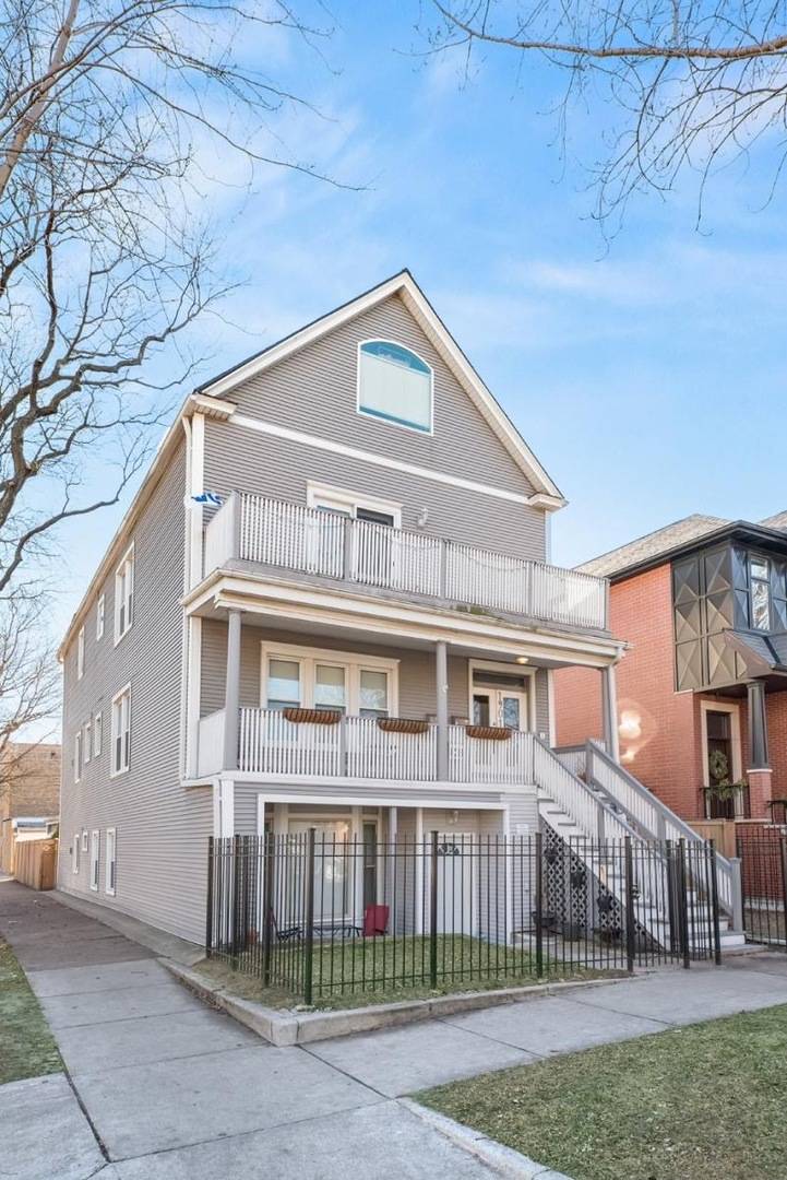 1901 W Fletcher Street #1, Chicago, IL 60657