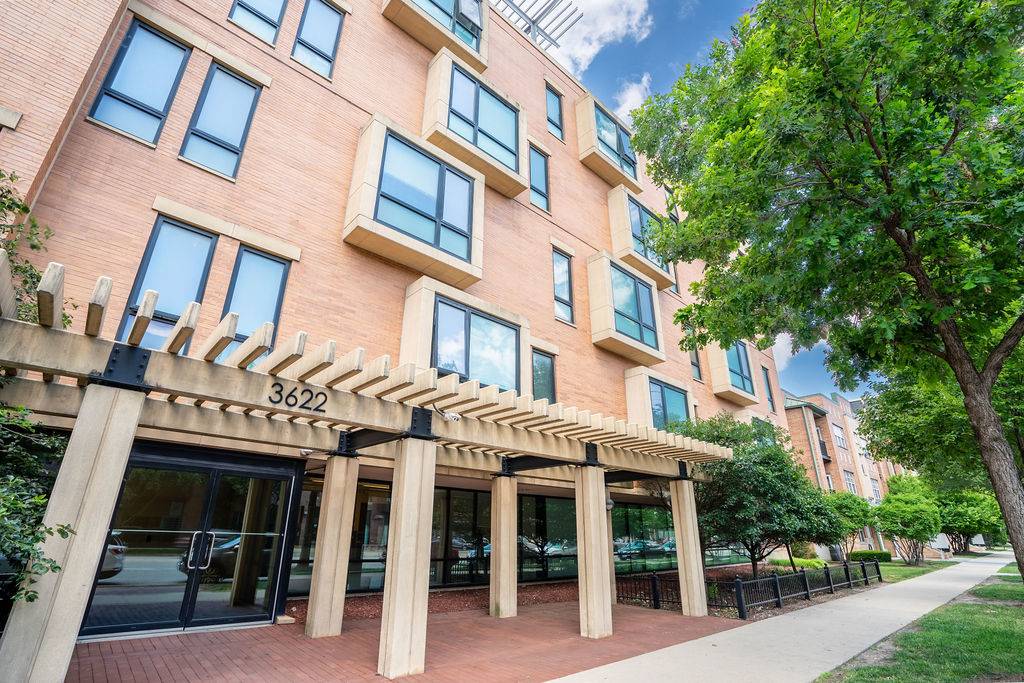 3622 S State Street #420, Chicago, IL 60609