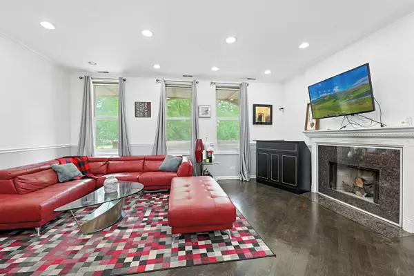 Chicago, IL 60653,4105 S Drexel Boulevard #1N