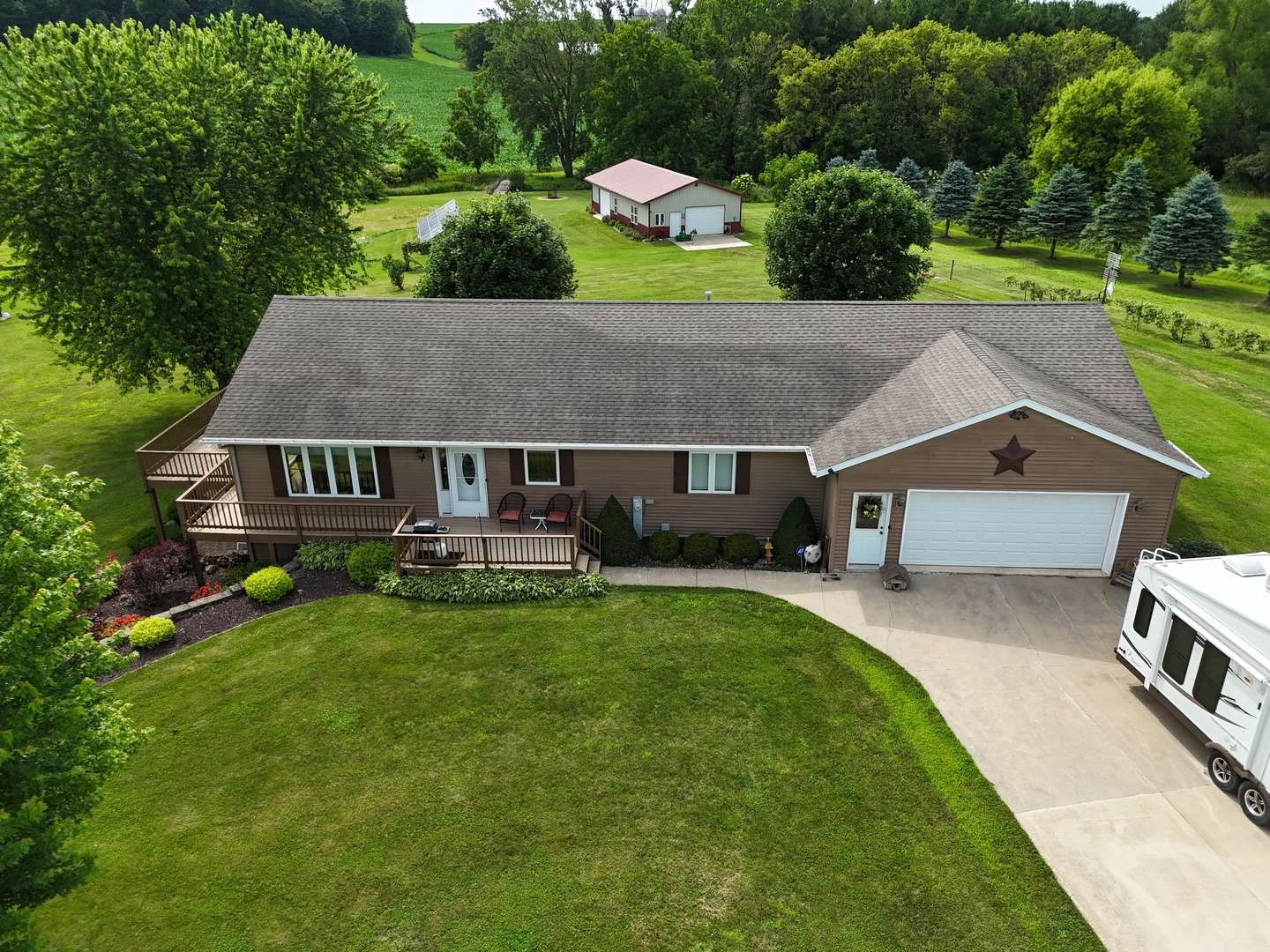 Dakota, IL 61018,5782 N Brown Road