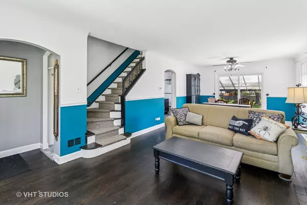 Palatine, IL 60074,127 S Ashland Avenue
