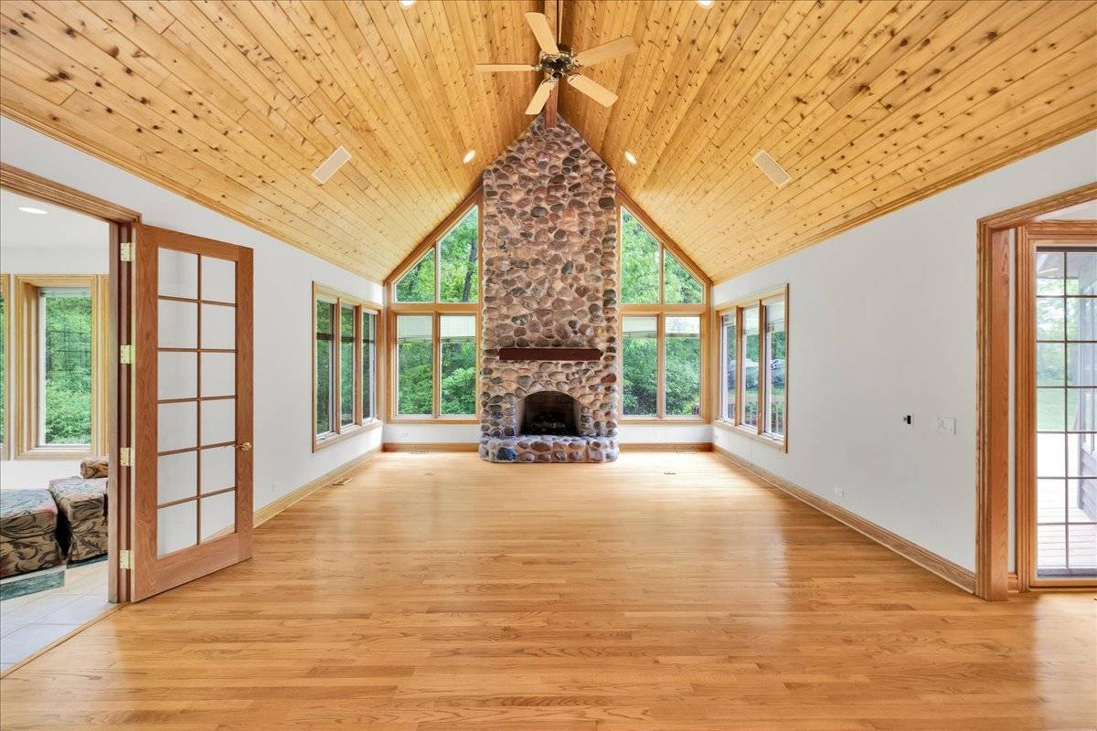 Huntley, IL 60142,16001 Burr Oak Drive