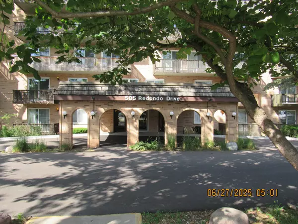 Downers Grove, IL 60516,505 Redondo Drive #212