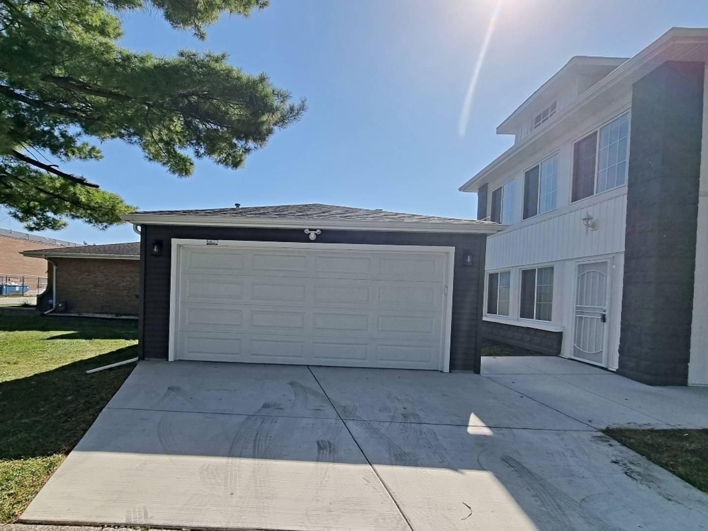 Broadview, IL 60155,Address not disclosed