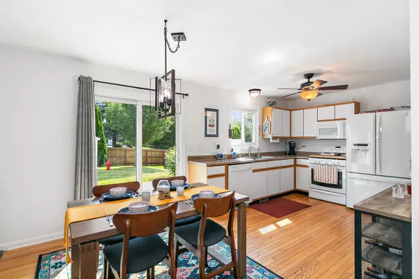 South Elgin, IL 60177,1239 Angeline Drive