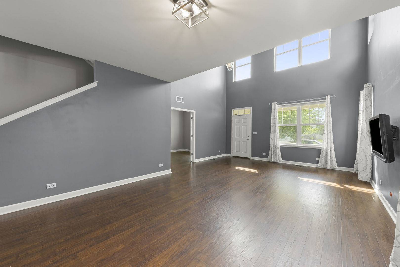 Oswego, IL 60543,802 Barton Drive