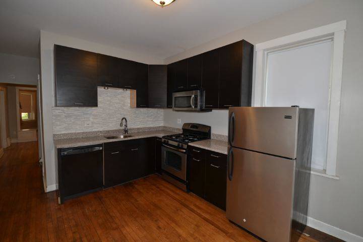 Chicago, IL 60625,4713 N Albany Avenue #1