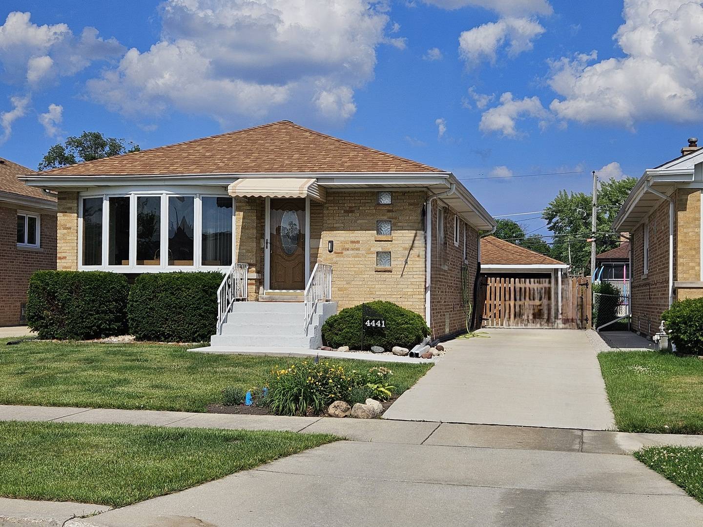 Norridge, IL 60706,4441 N Orange Avenue