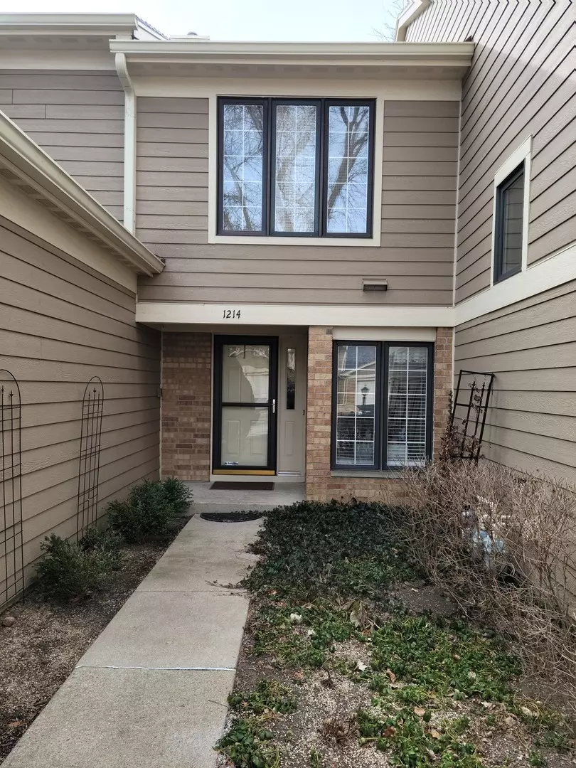 Libertyville, IL 60048,1214 Gulfstream Parkway #1