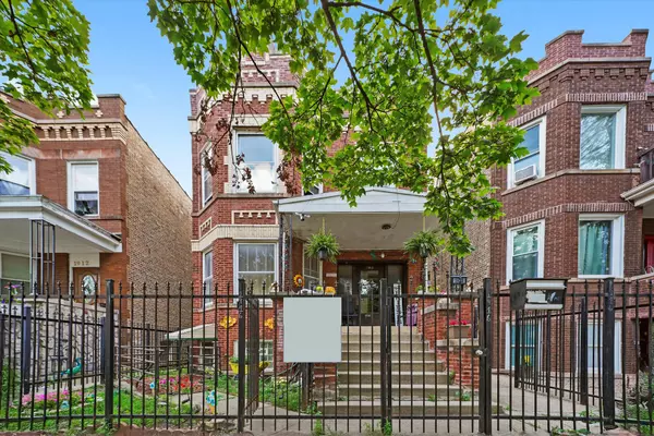 Chicago, IL 60639,1916 N Lowell Avenue