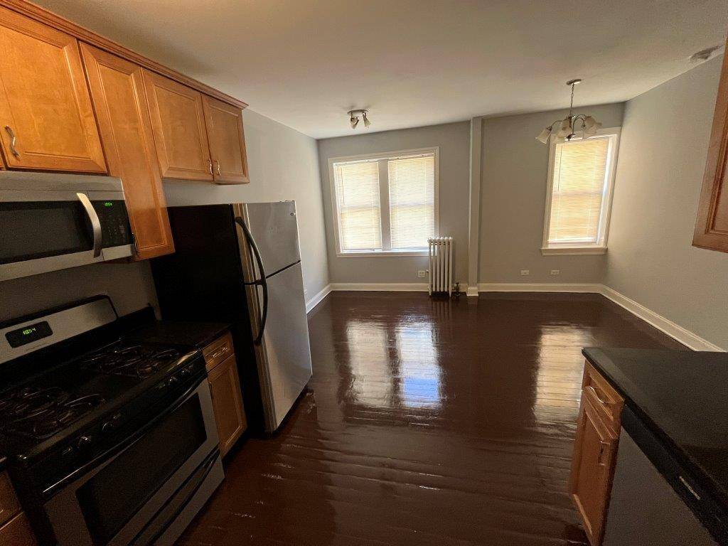 Chicago, IL 60641,4544 W GEORGE Street #2