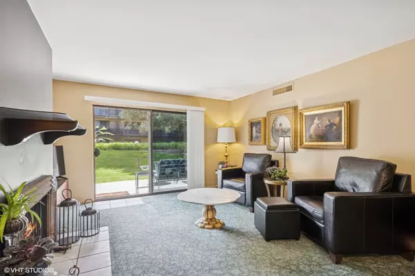 Wauconda, IL 60084,460 N Main Street #N107