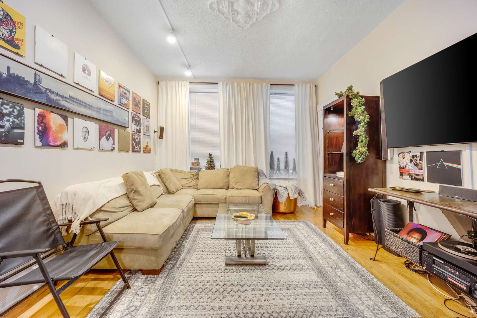 Chicago, IL 60614,2735 N Magnolia Avenue #CH1