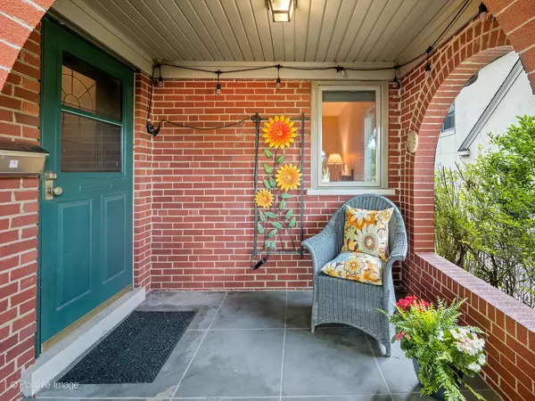 Western Springs, IL 60558,4613 Central Avenue