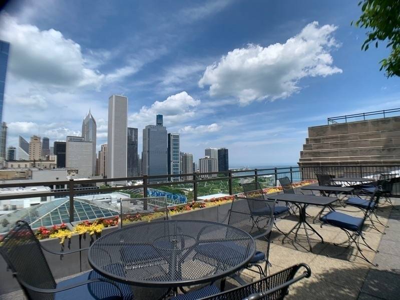 Chicago, IL 60604,310 S Michigan Avenue #1010