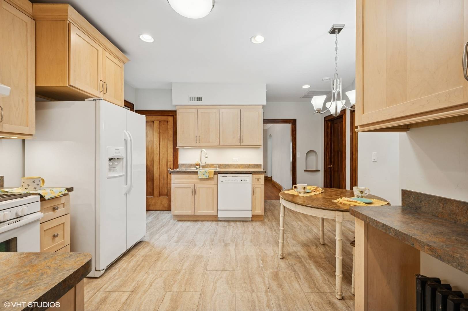 Chicago, IL 60634,6111 W Barry Avenue