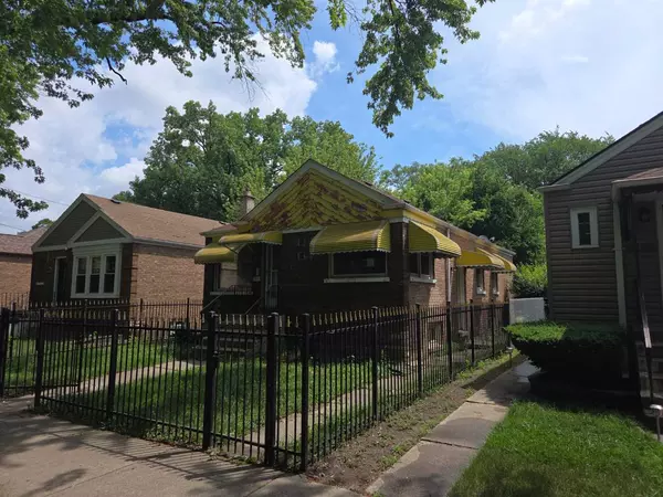 12423 S Perry Avenue,  Chicago,  IL 60628