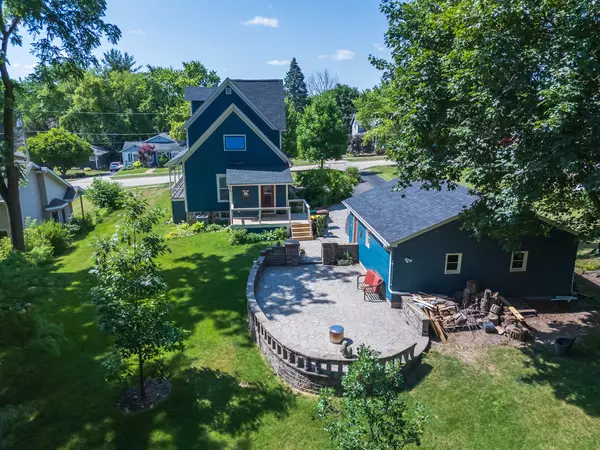 Woodstock, IL 60098,241 Hoy Avenue