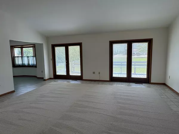 Herscher, IL 60941,532 E 2nd Street