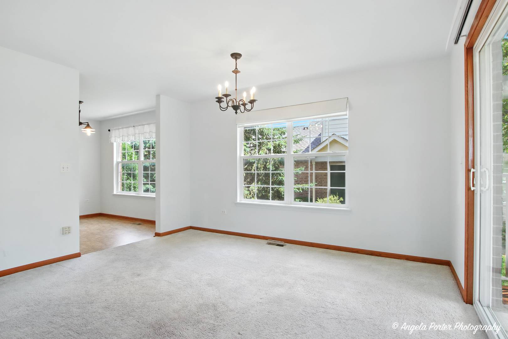 Mchenry, IL 60050,312 Whitaker Trail #312